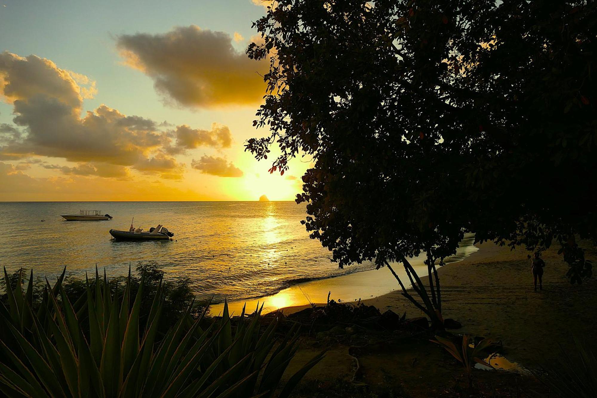 Pierre & Vacances Antigua 03 圣吕斯 外观 照片